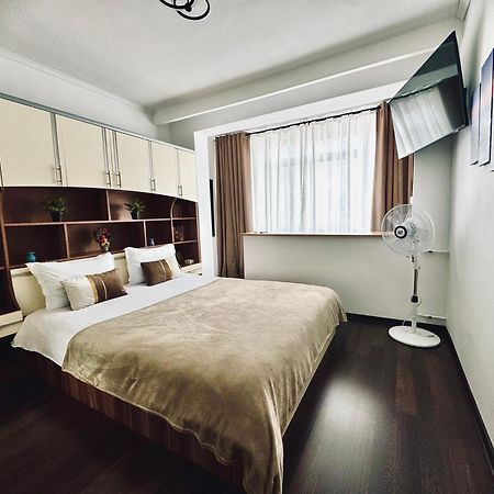 Unde Home บูคาเรสต์ ภายนอก รูปภาพ
